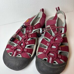 Keen Women's Red and Gray Sandals